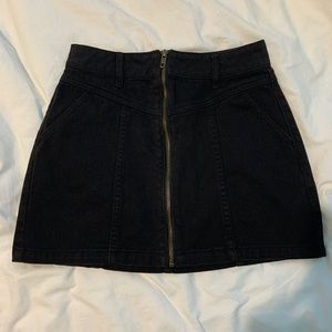 Trendy black denim mini skirt
